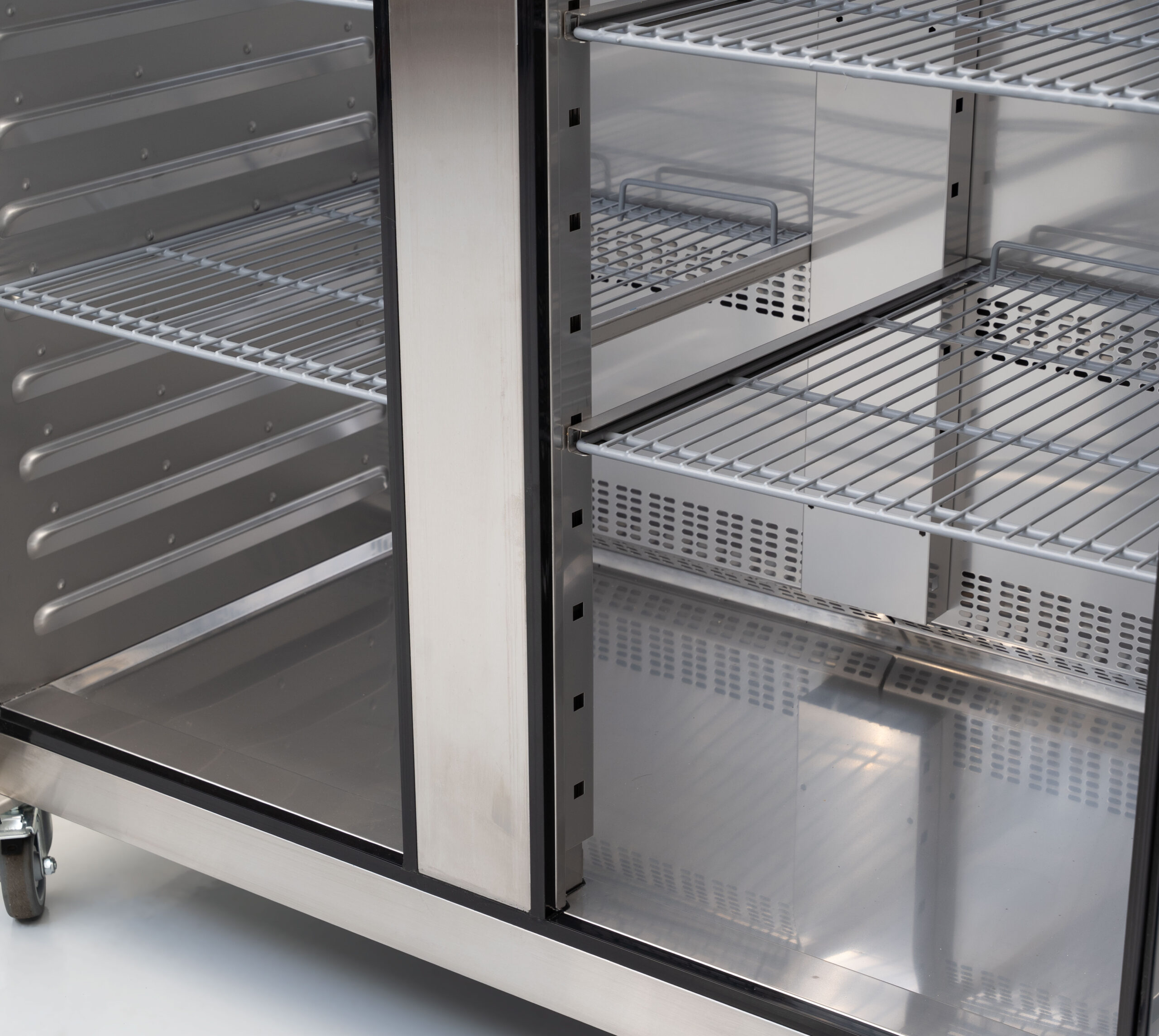 HCB Refrigerator - 2 doors - 1195 liters - energy-efficient - stainless steel - 230V